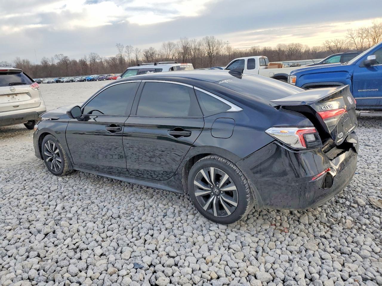 2022 HONDA CIVIC EX photo 2