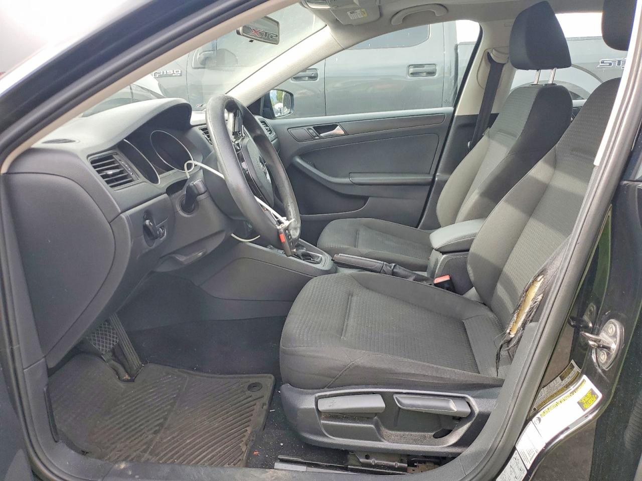 2015 VOLKSWAGEN JETTA BASE photo 7