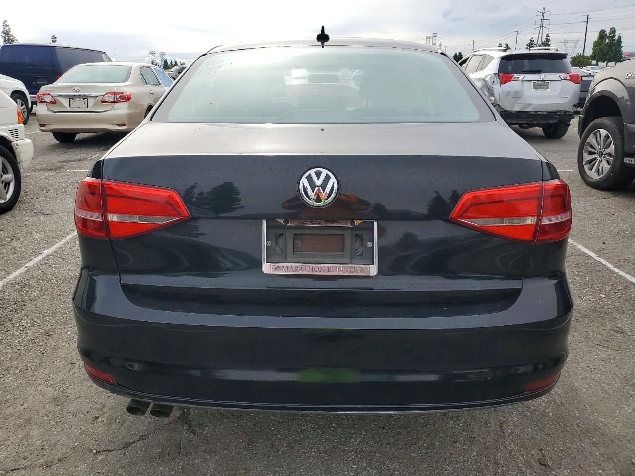 2015 VOLKSWAGEN JETTA BASE photo 6
