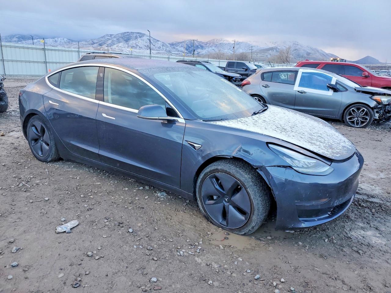 2019 TESLA MODEL 3 photo 4