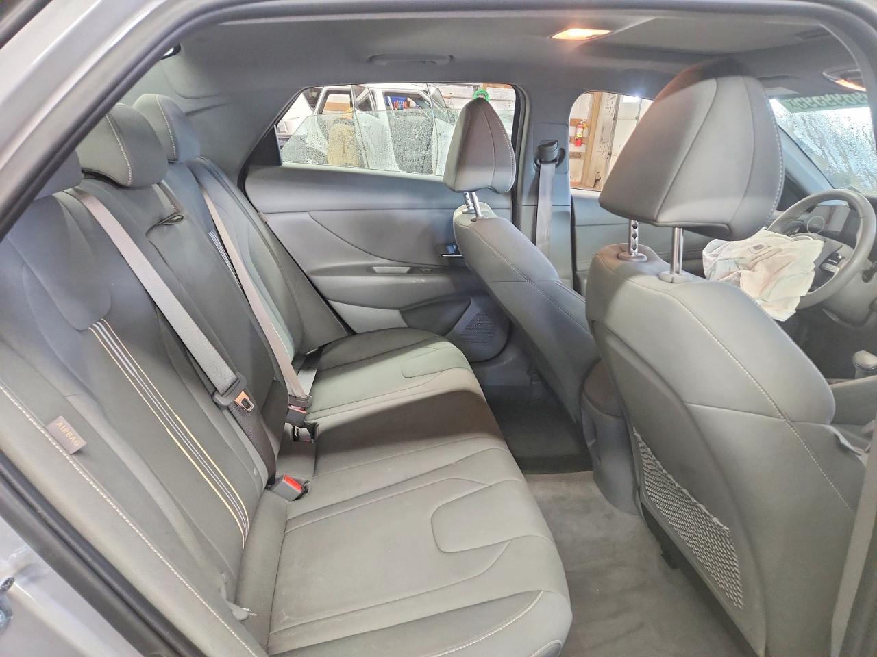 2025 HYUNDAI ELANTRA SEL photo 10