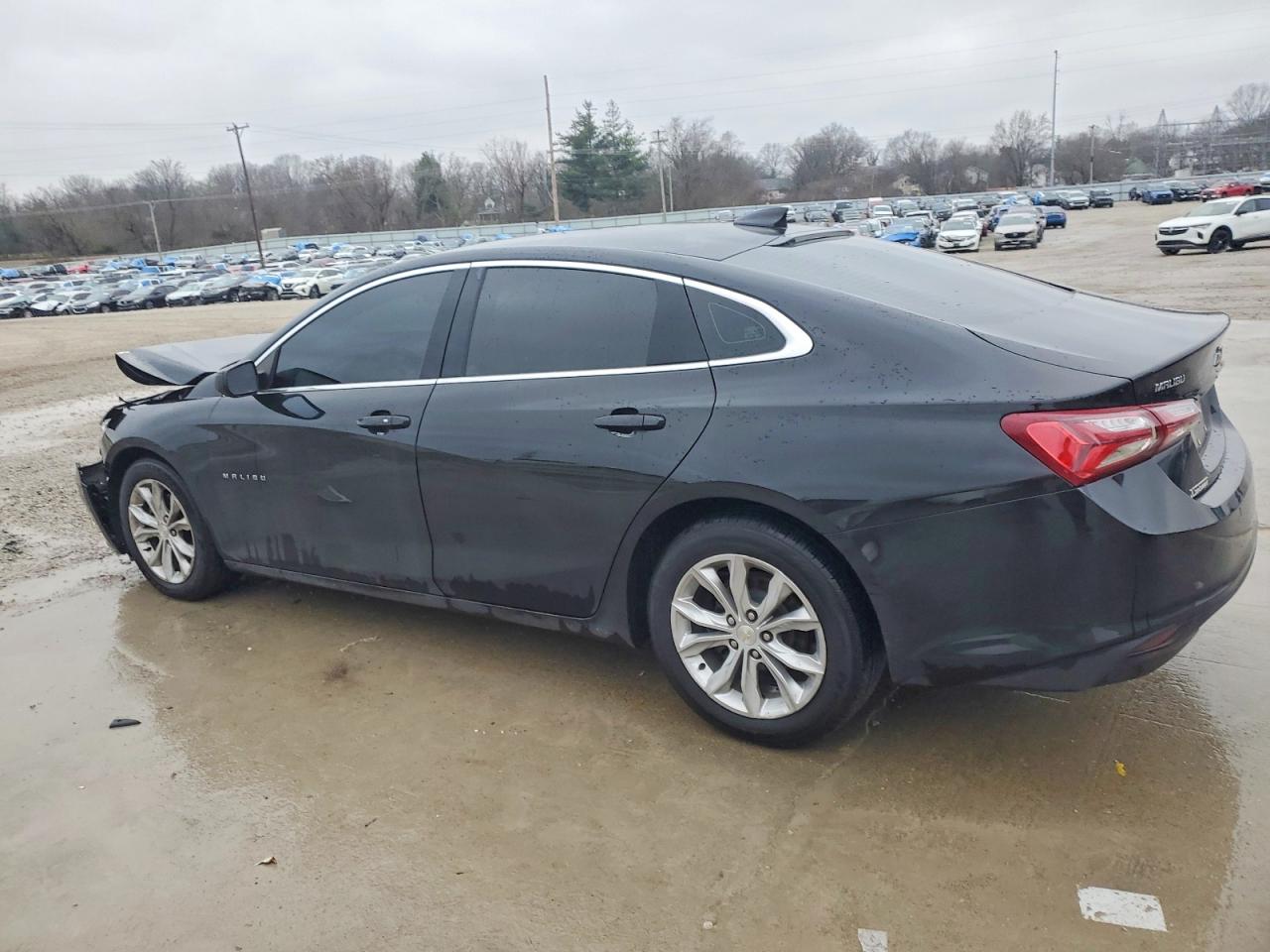 2020 CHEVROLET MALIBU LT photo 2