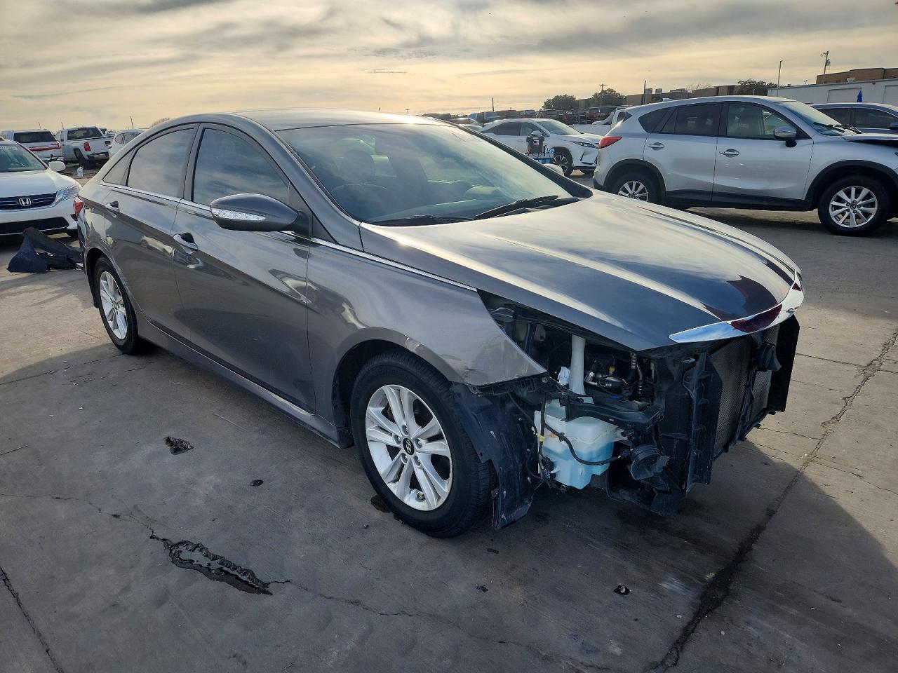 2014 HYUNDAI SONATA GLS photo 4