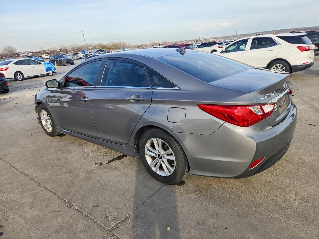 2014 HYUNDAI SONATA GLS photo 2