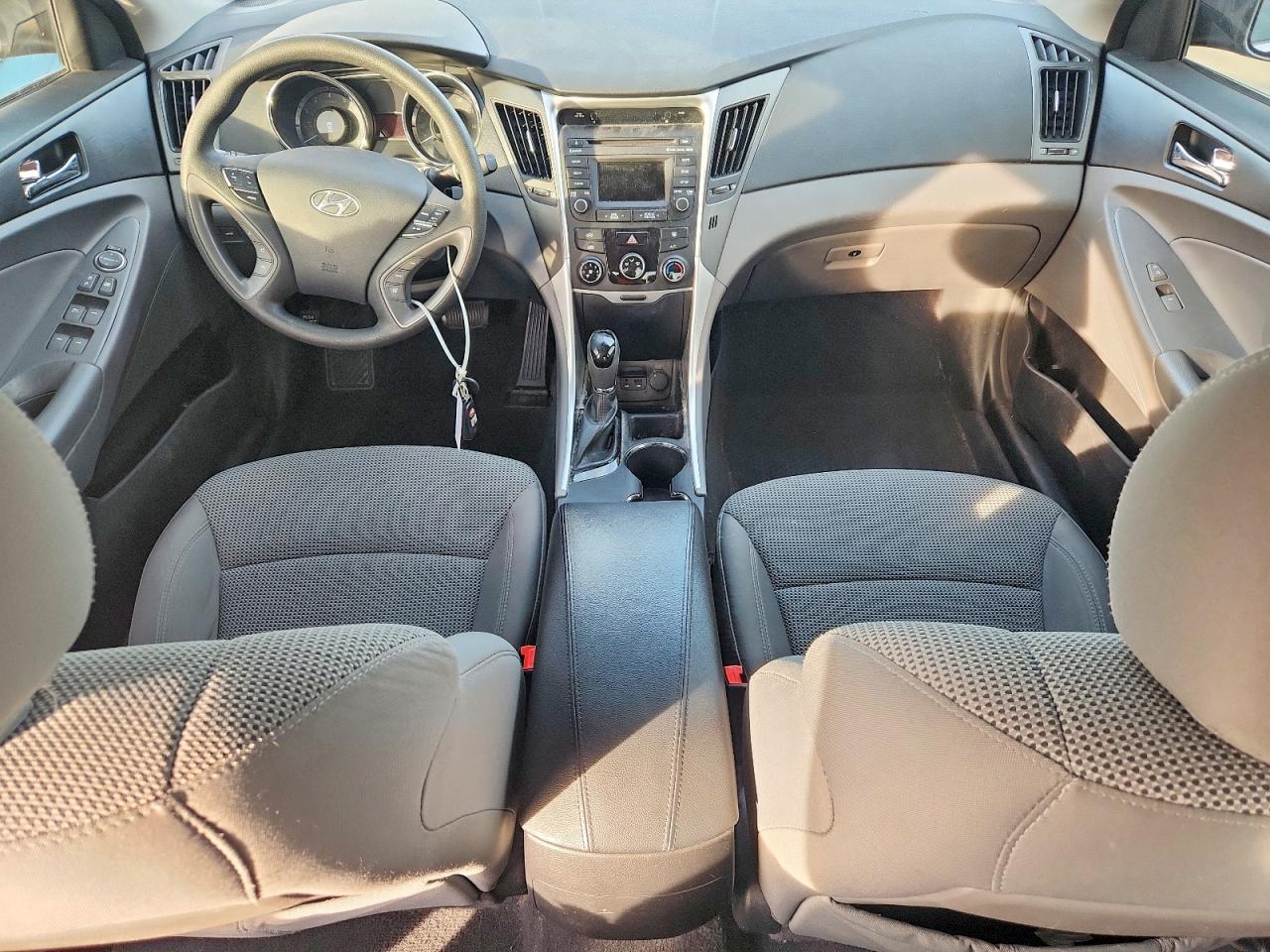 2014 HYUNDAI SONATA GLS photo 8