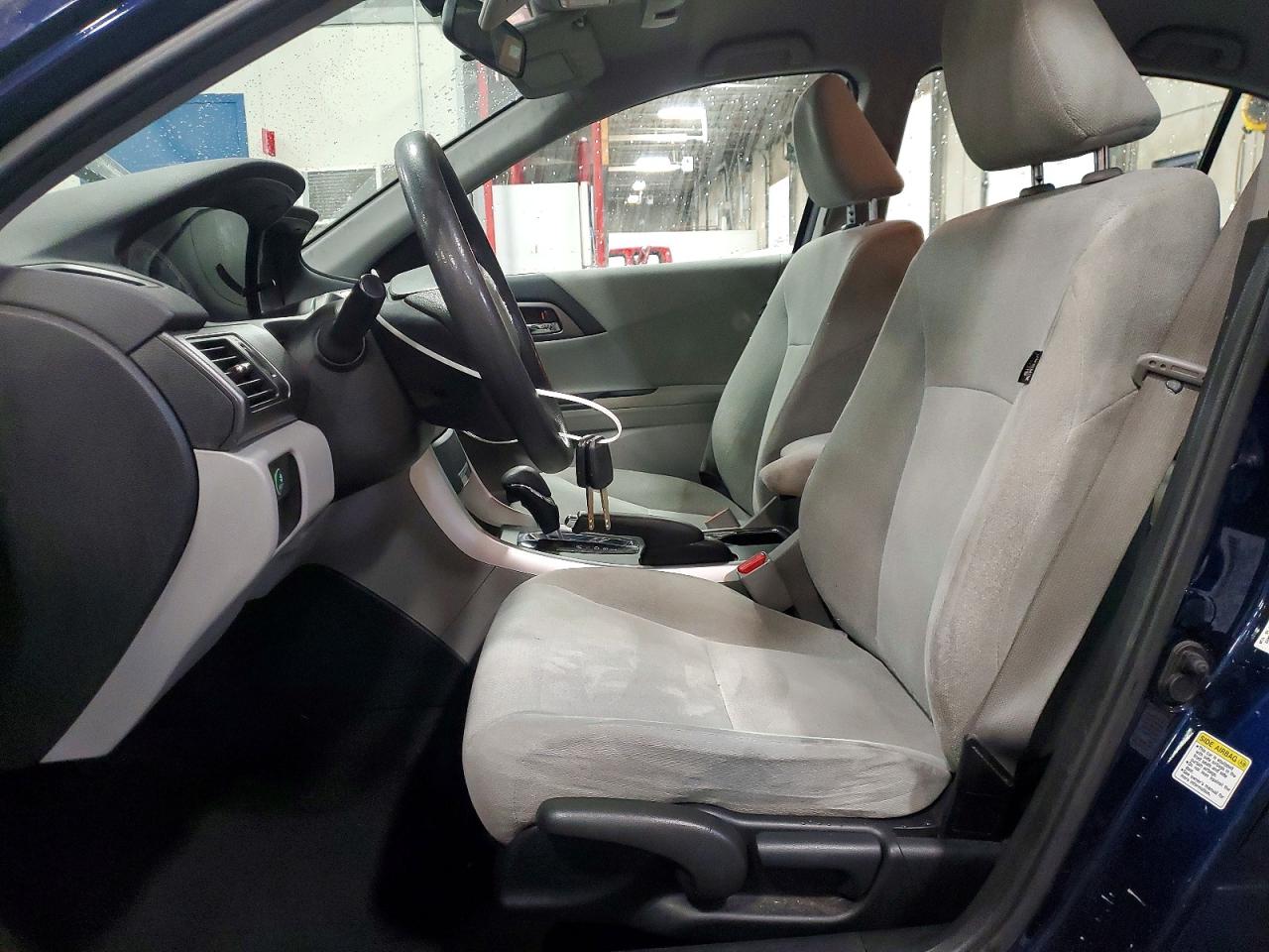 2013 HONDA ACCORD LX photo 7
