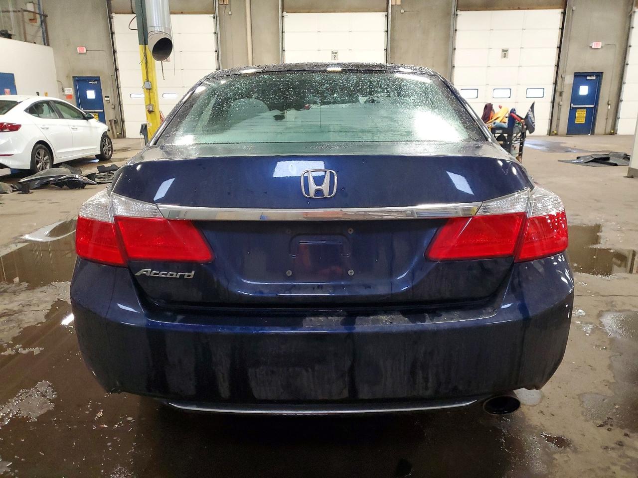 2013 HONDA ACCORD LX photo 6