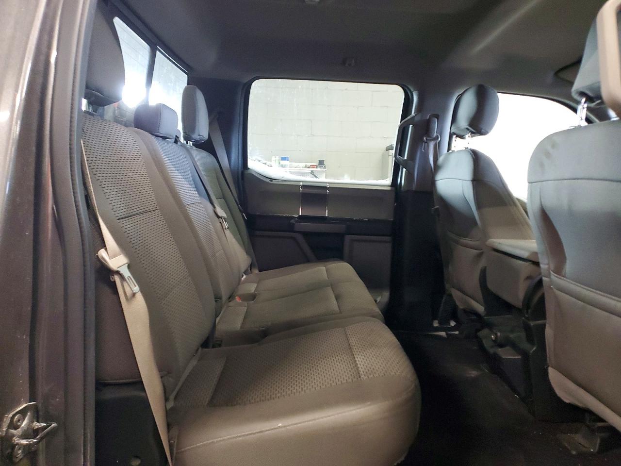 2015 FORD F150 SUPERCREW photo 28