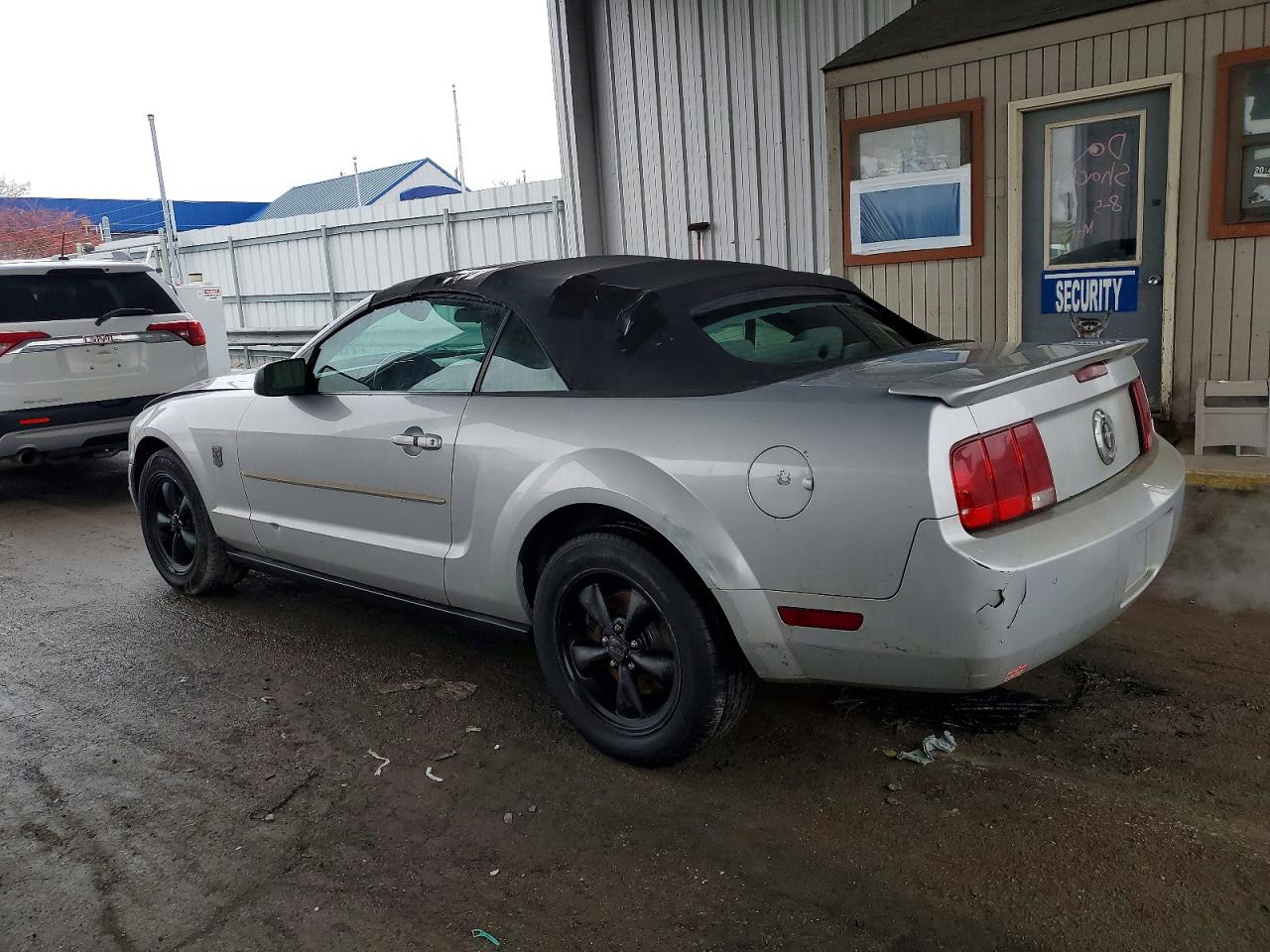2007 FORD MUSTANG photo 2