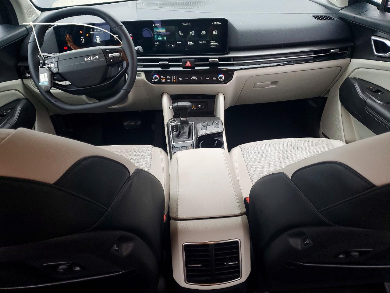 2026 KIA SPORTAGE EX photo 8