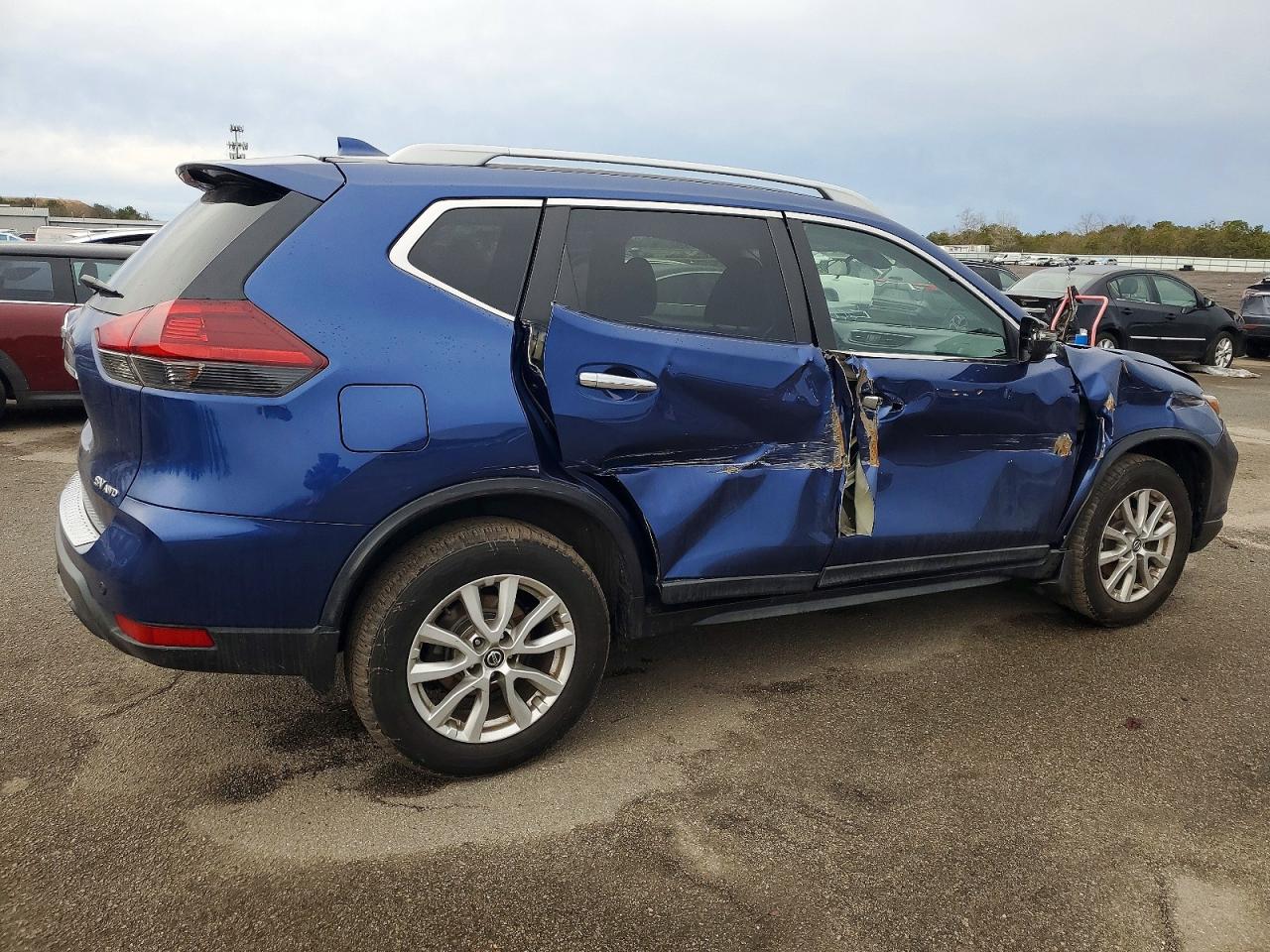 2020 NISSAN ROGUE S photo 3