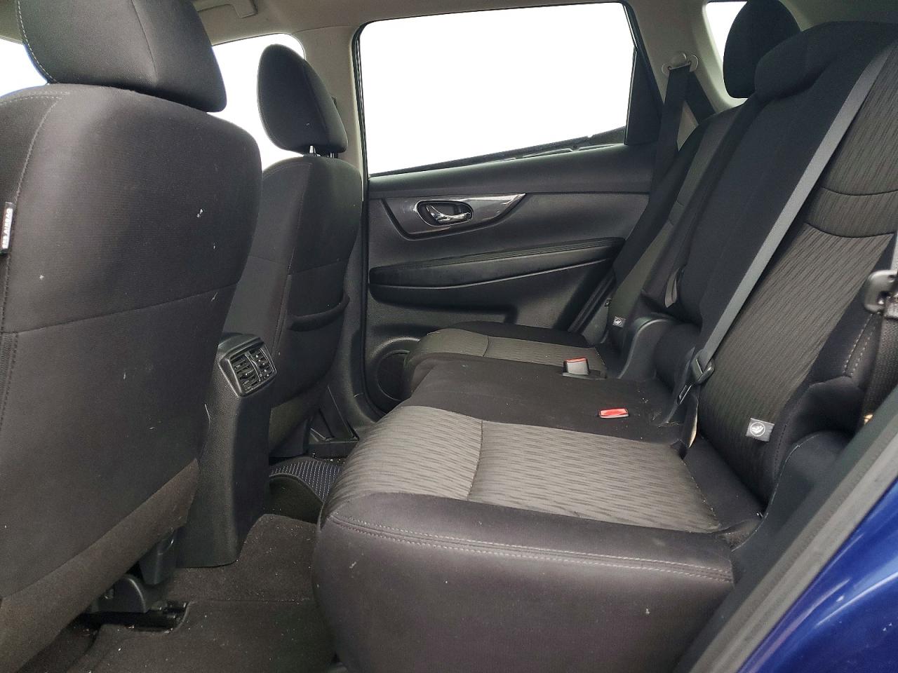 2020 NISSAN ROGUE S photo 11