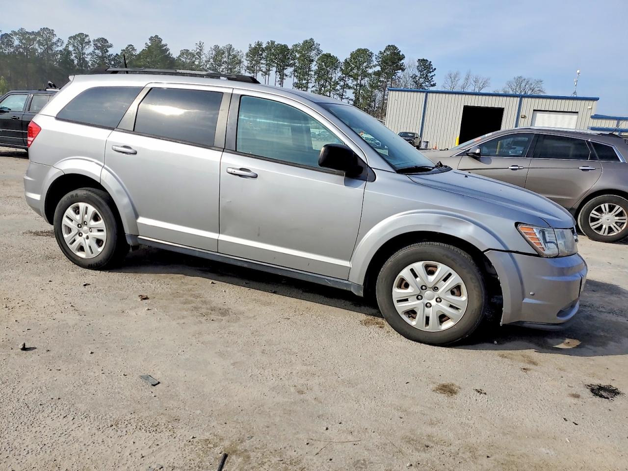 2018 DODGE JOURNEY SE photo 4