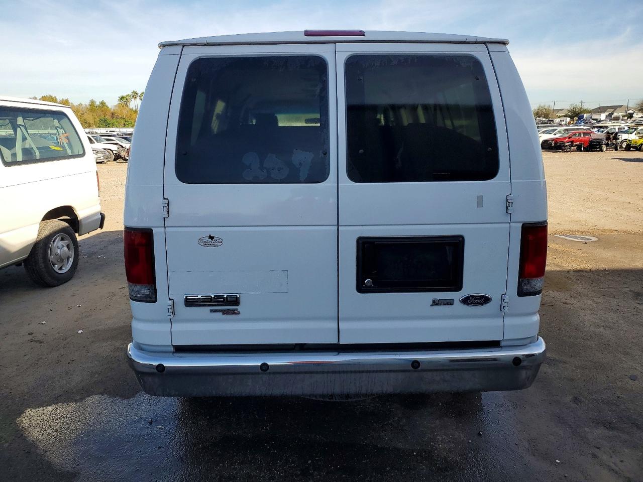 2011 FORD ECONOLINE E350 SUPER DUTY WAGON photo 6