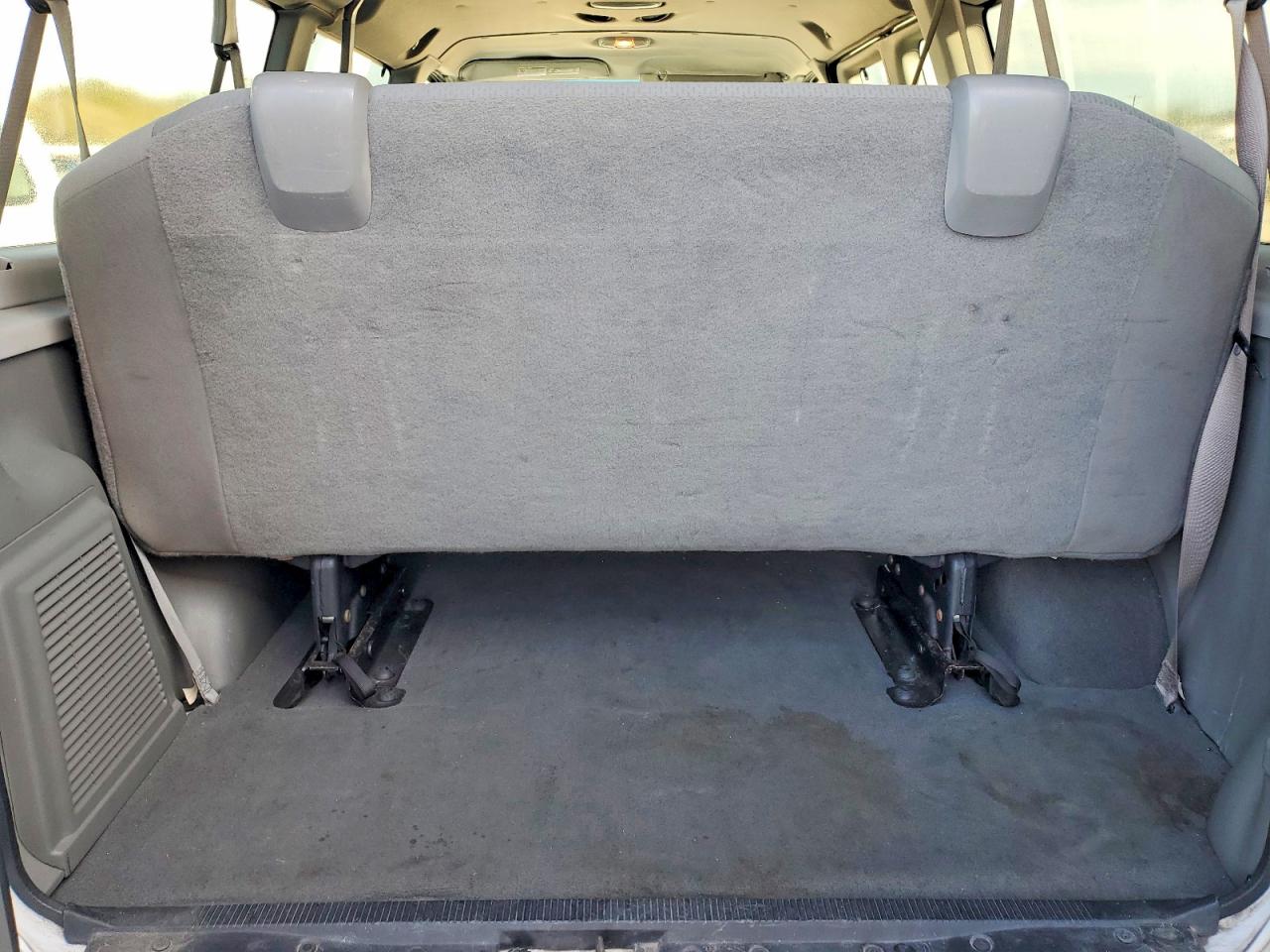 2011 FORD ECONOLINE E350 SUPER DUTY WAGON photo 10
