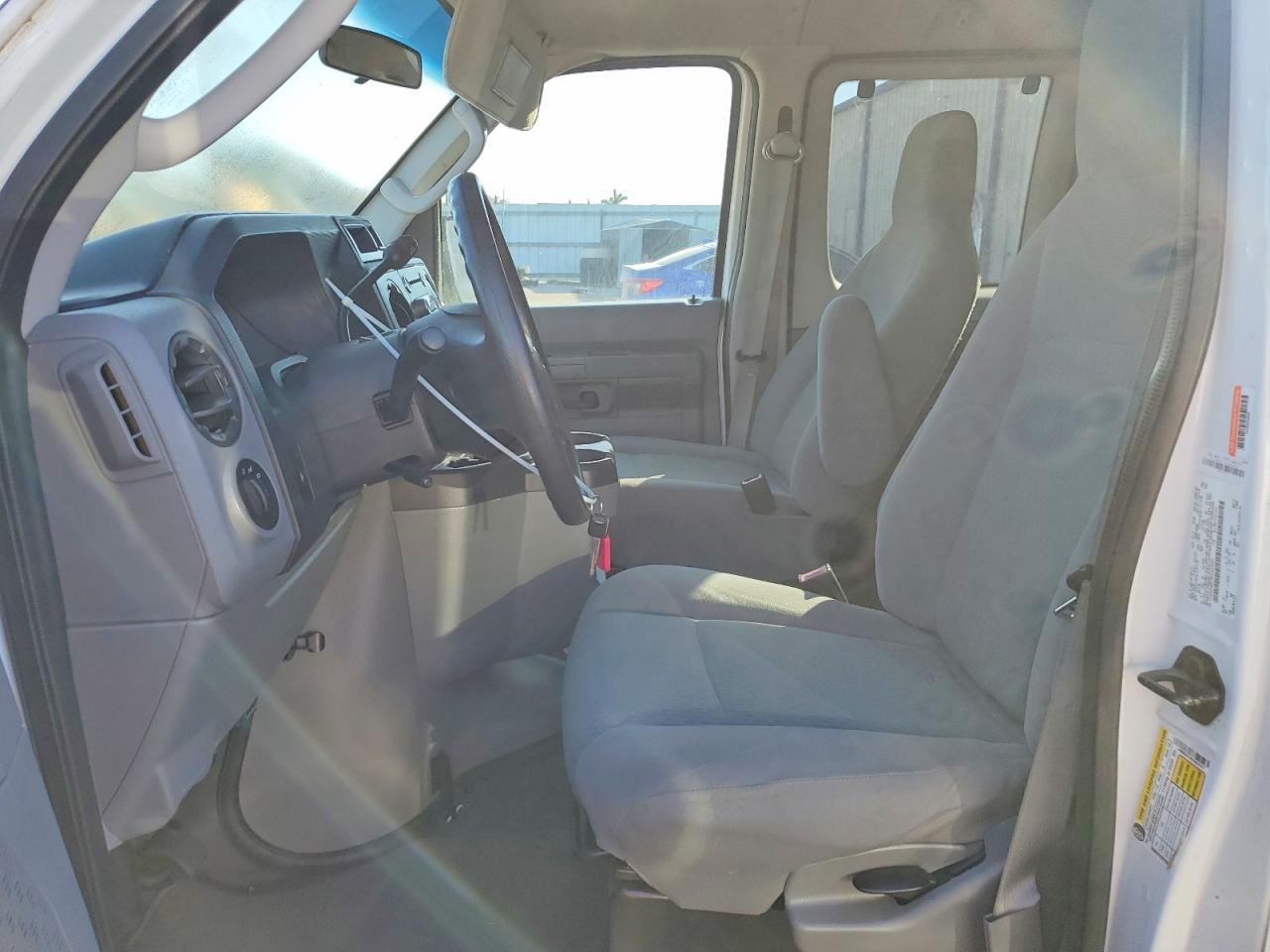 2011 FORD ECONOLINE E350 SUPER DUTY WAGON photo 7