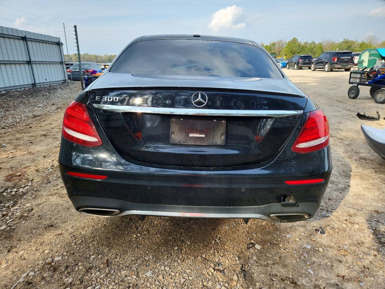 2017 MERCEDES-BENZ E 300 photo 6