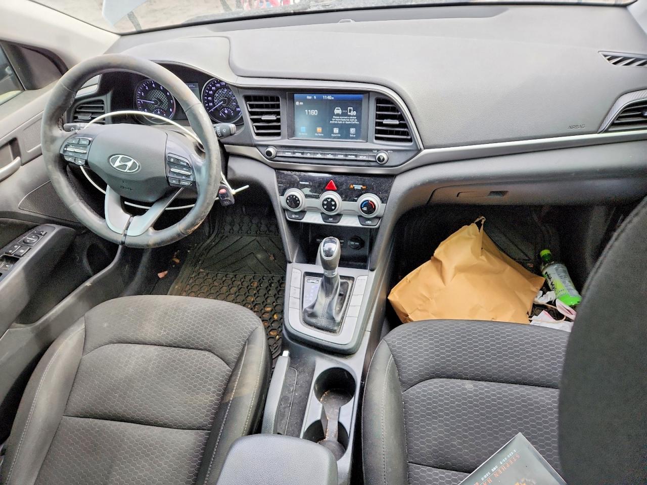 2019 HYUNDAI ELANTRA photo 8