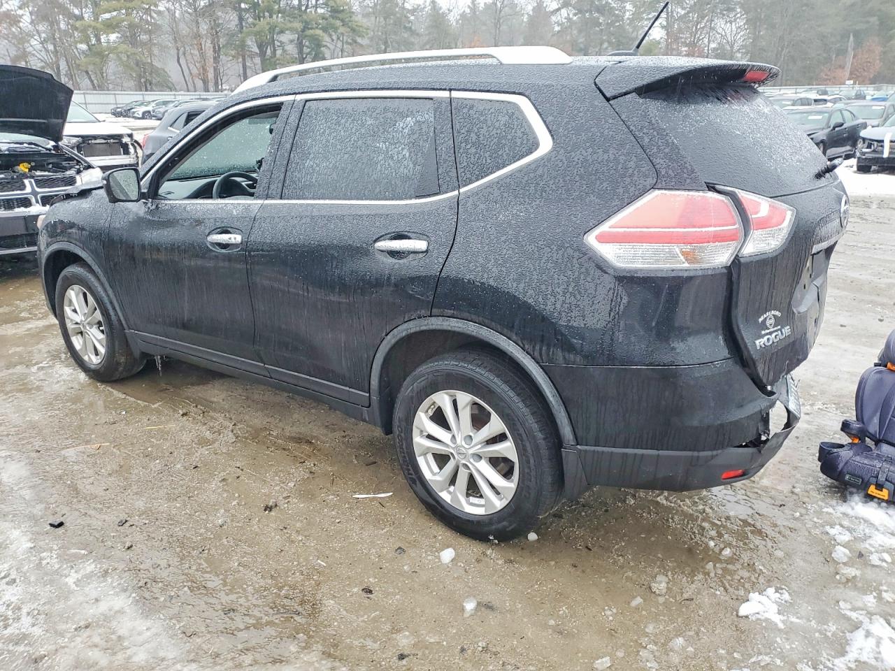 2016 NISSAN ROGUE S photo 2