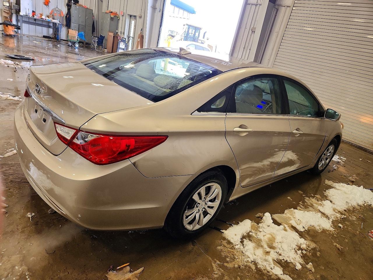 2012 HYUNDAI SONATA GLS photo 3