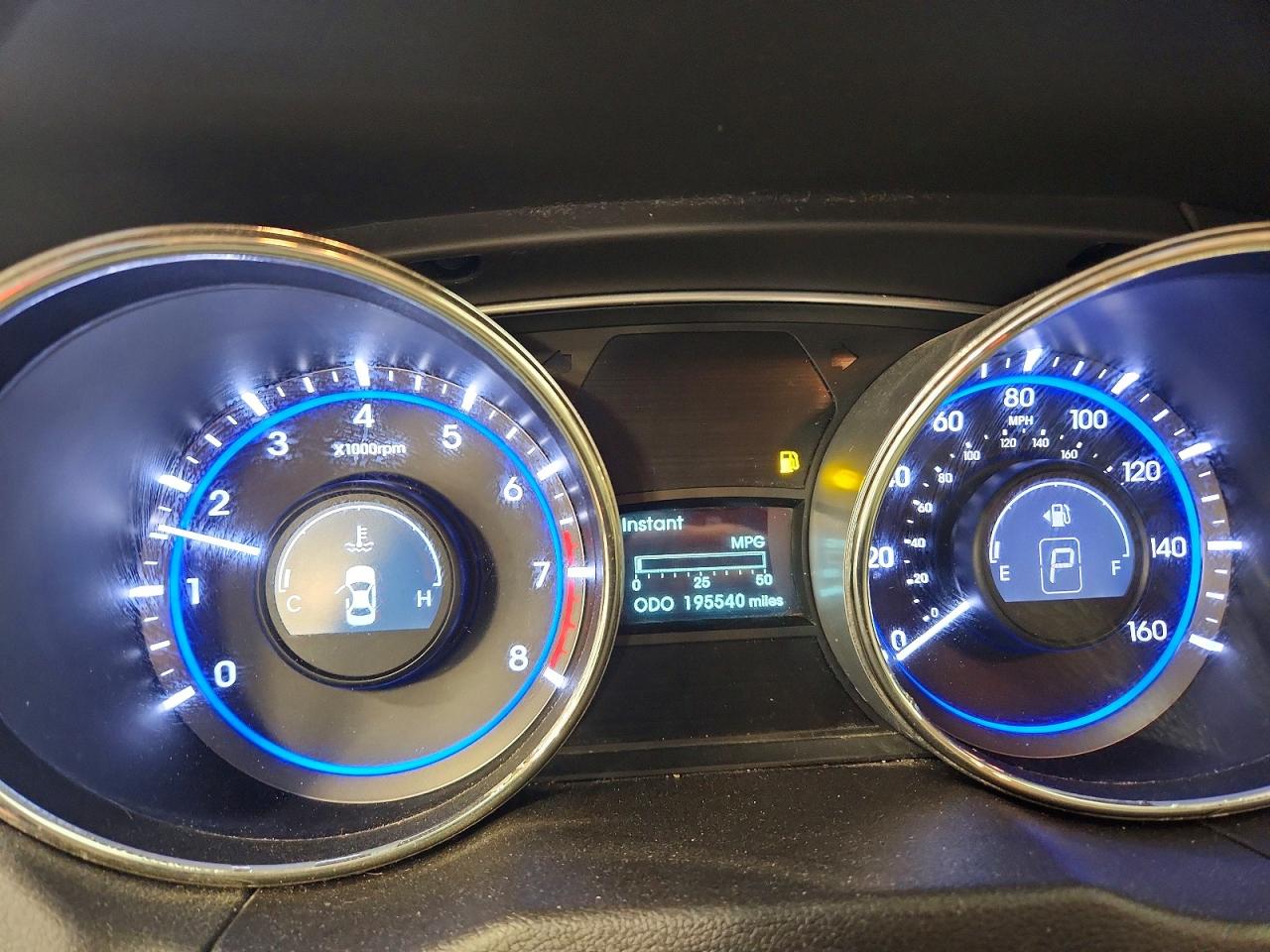 2012 HYUNDAI SONATA GLS photo 9