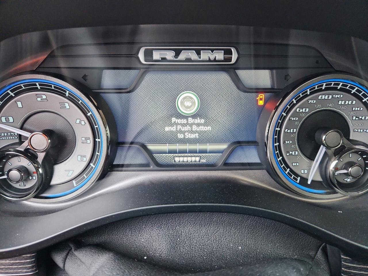 2021 RAM 1500 LIMITED photo 9