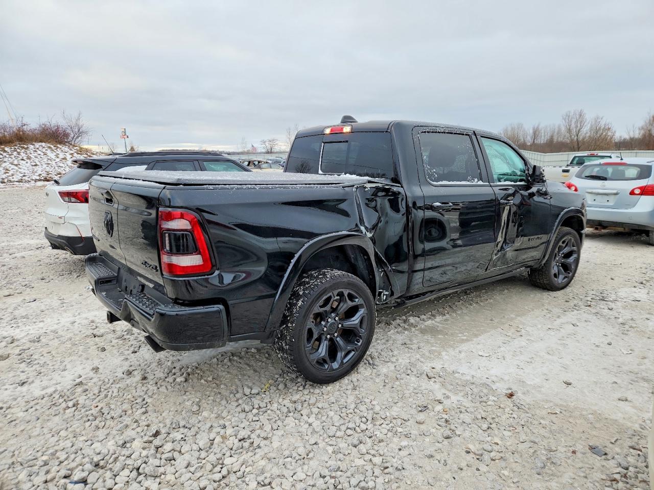 2021 RAM 1500 LIMITED photo 3