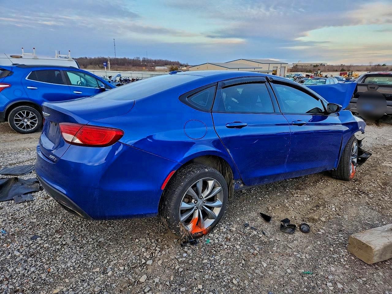 2015 CHRYSLER 200 S photo 3