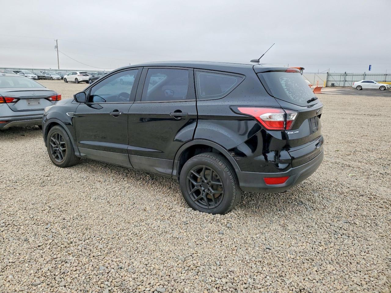 2018 FORD ESCAPE S photo 2