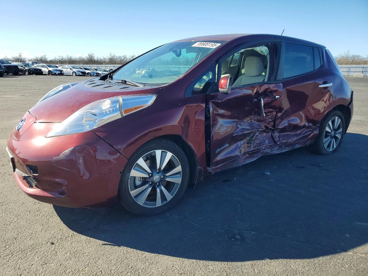 2016 NISSAN LEAF
