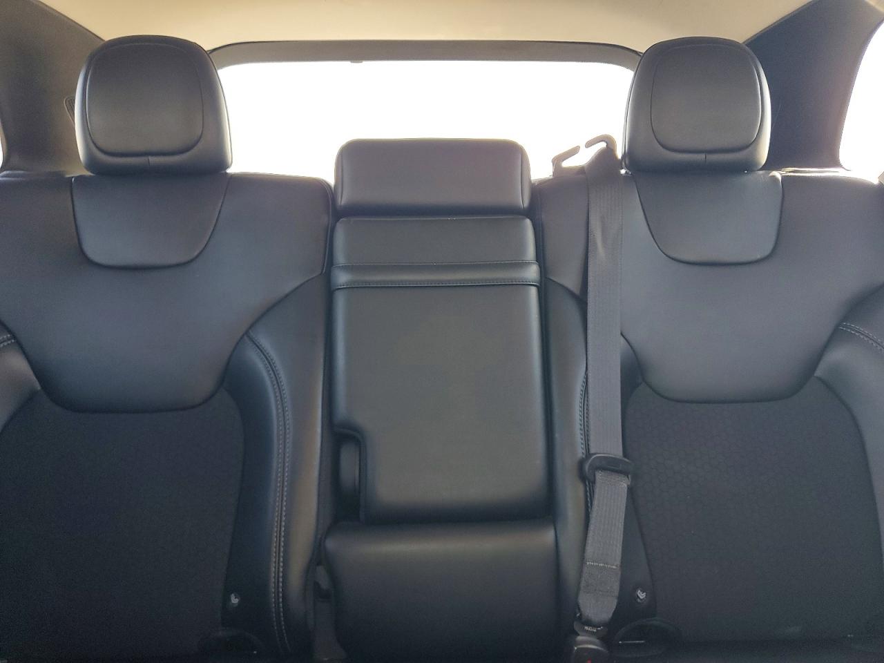 2019 JEEP CHEROKEE LATITUDE PLUS photo 10