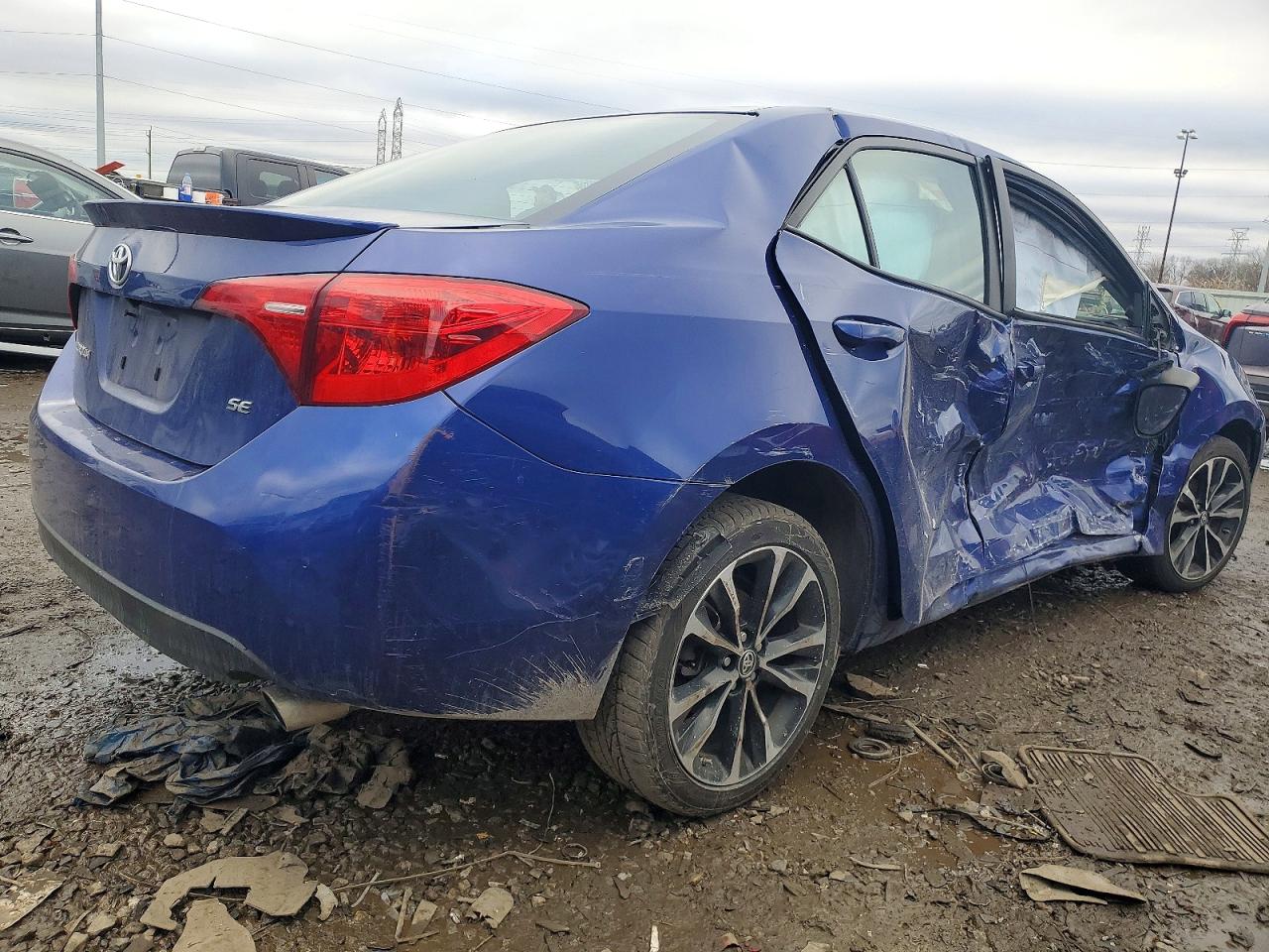 2017 TOYOTA COROLLA L photo 3