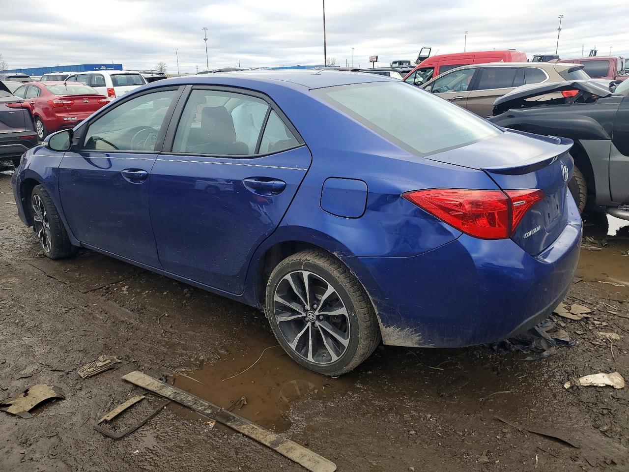 2017 TOYOTA COROLLA L photo 2