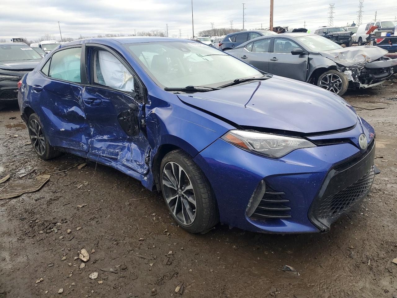 2017 TOYOTA COROLLA L photo 4