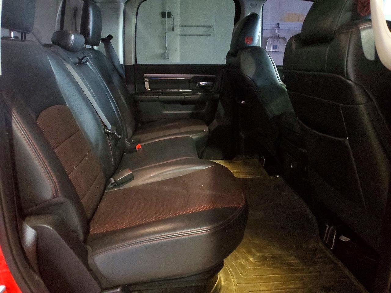 2016 RAM 1500 SPORT photo 10