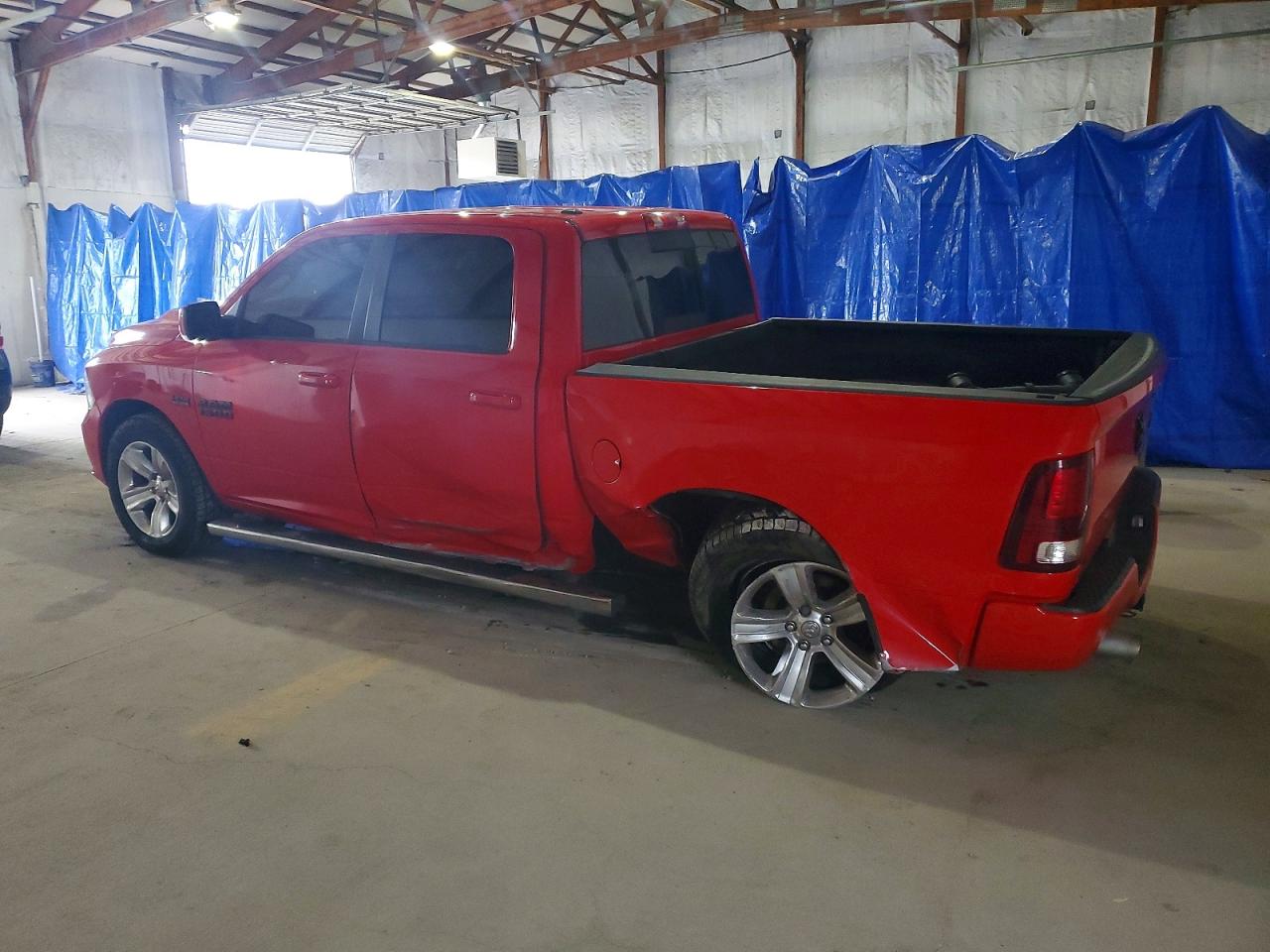 2016 RAM 1500 SPORT photo 2