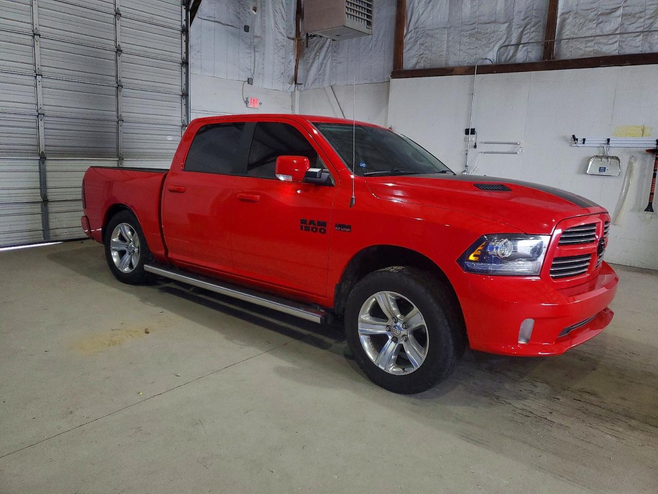 2016 RAM 1500 SPORT photo 4