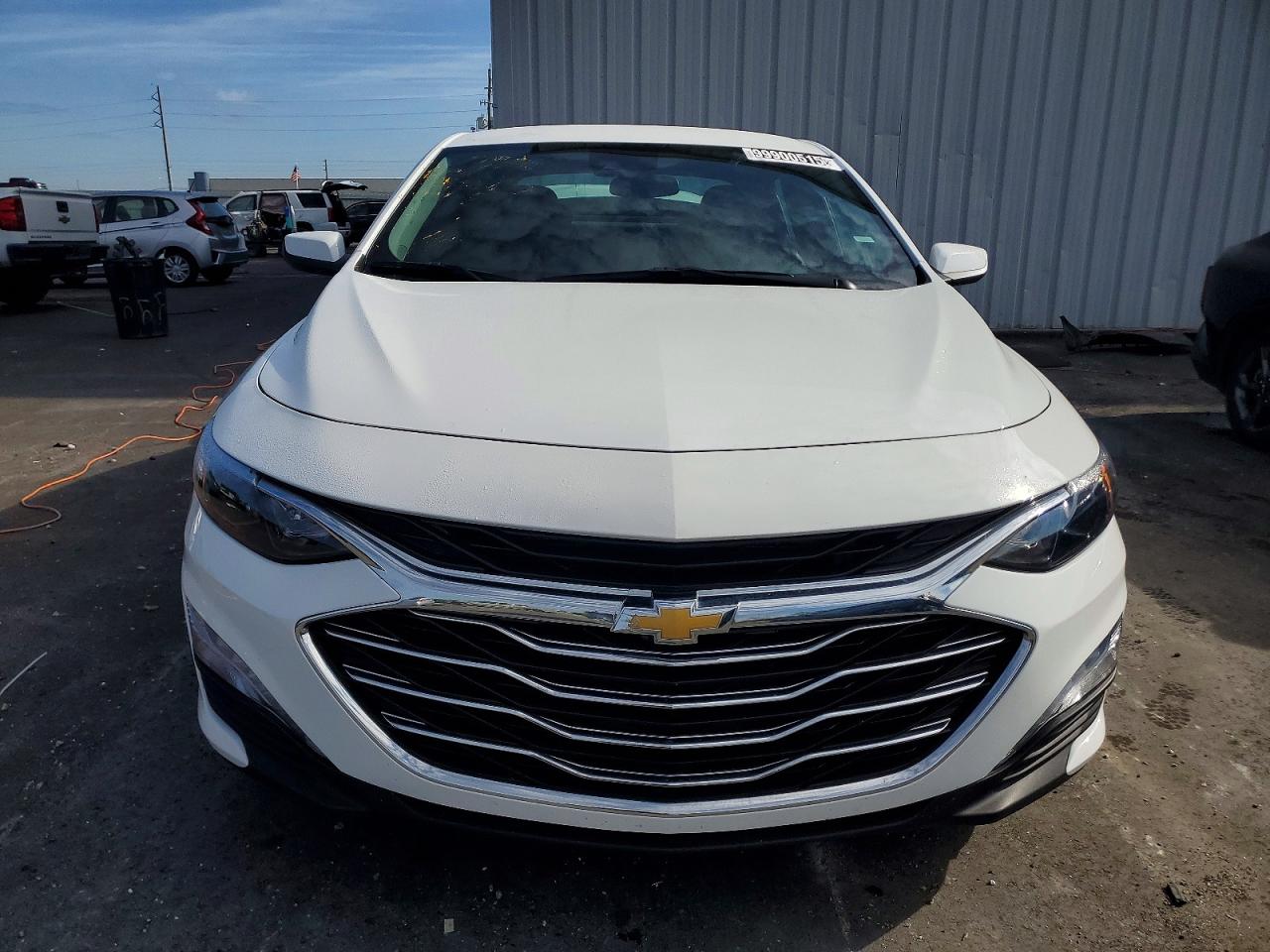 2025 CHEVROLET MALIBU LT photo 5