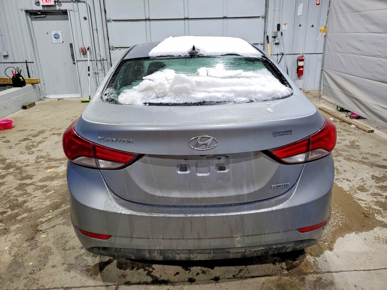 2016 HYUNDAI ELANTRA SE photo 6
