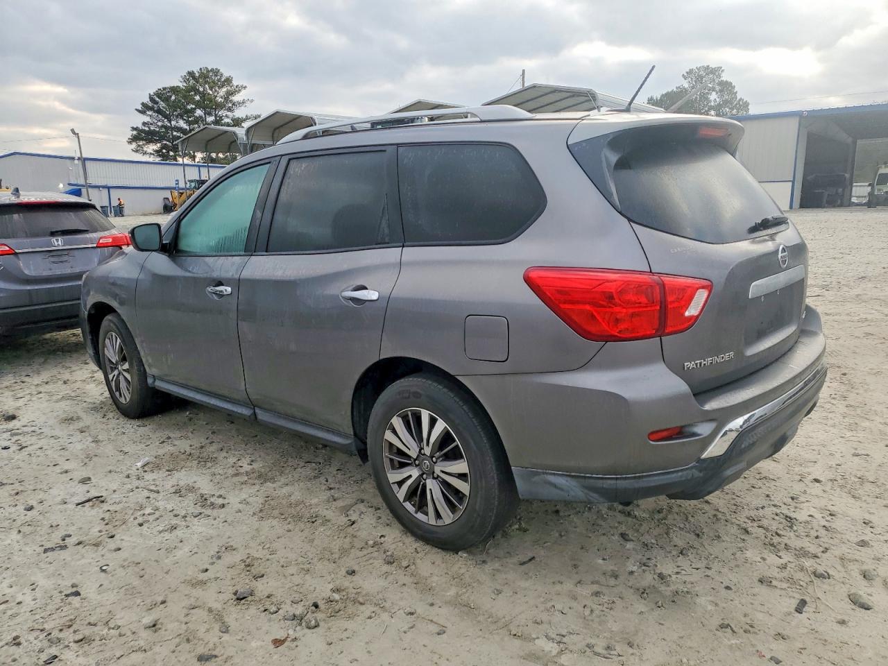 2017 NISSAN PATHFINDER S photo 2