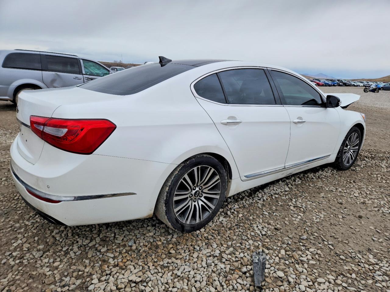 2014 KIA CADENZA PREMIUM photo 3