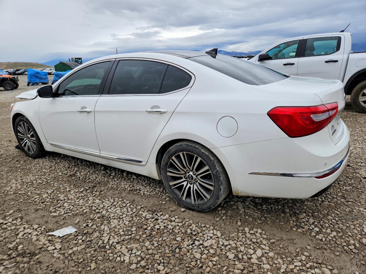 2014 KIA CADENZA PREMIUM photo 2