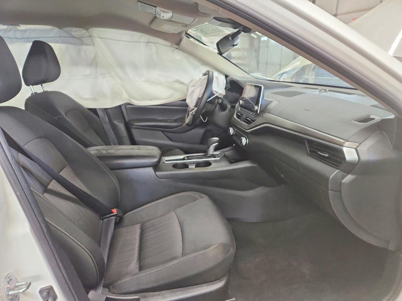 2025 NISSAN ALTIMA SV photo 7