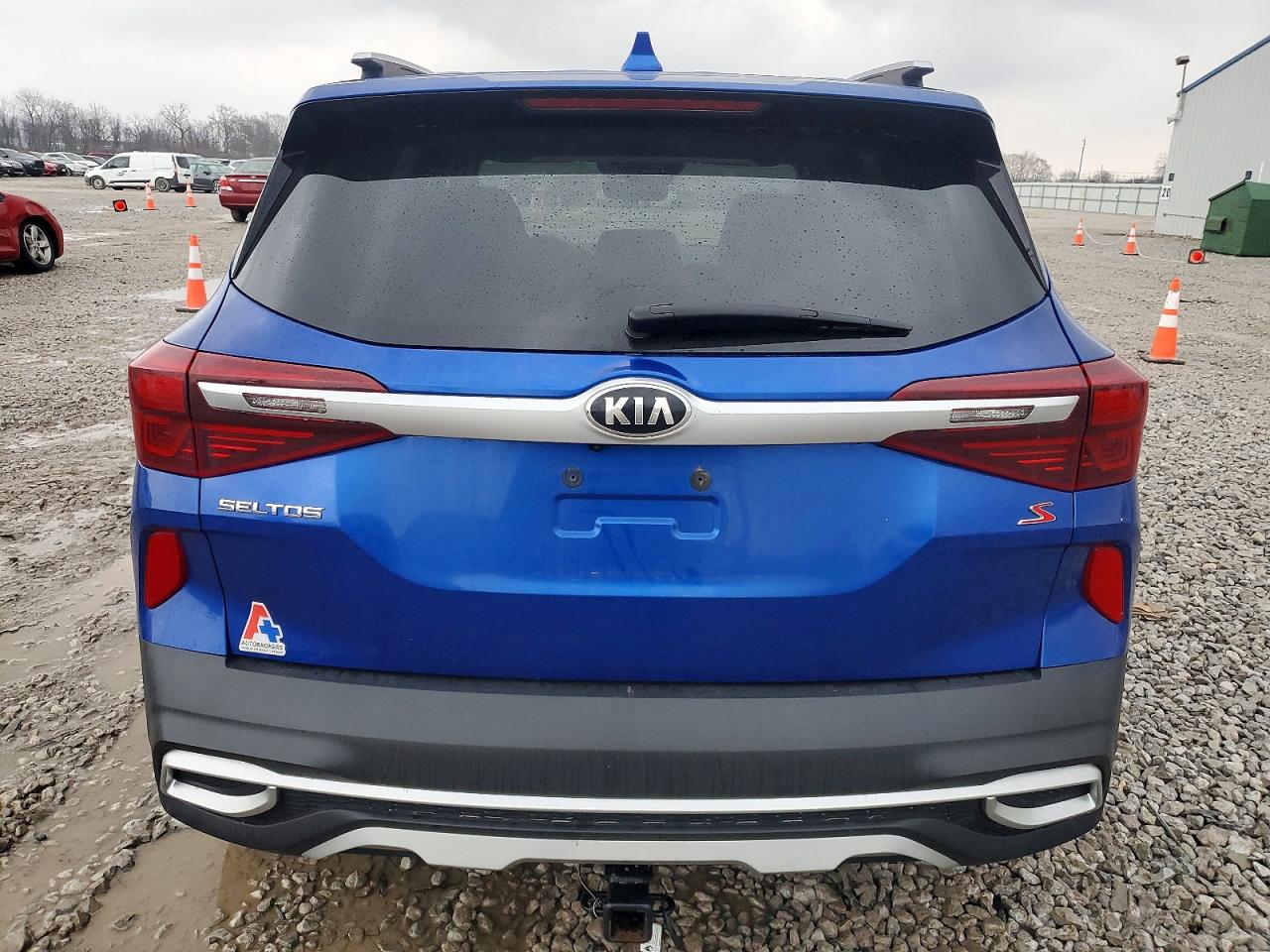 2021 KIA SELTOS S photo 6