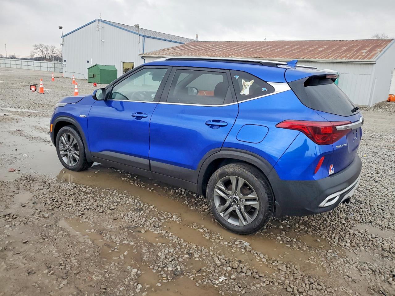 2021 KIA SELTOS S photo 2
