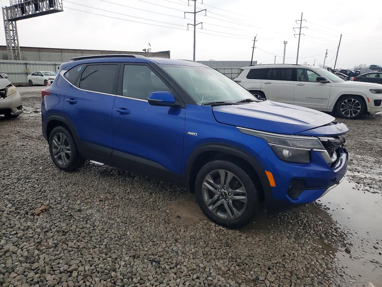 2021 KIA SELTOS S photo 4