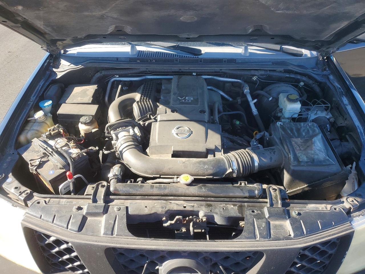 2006 NISSAN FRONTIER CREW CAB LE photo 11