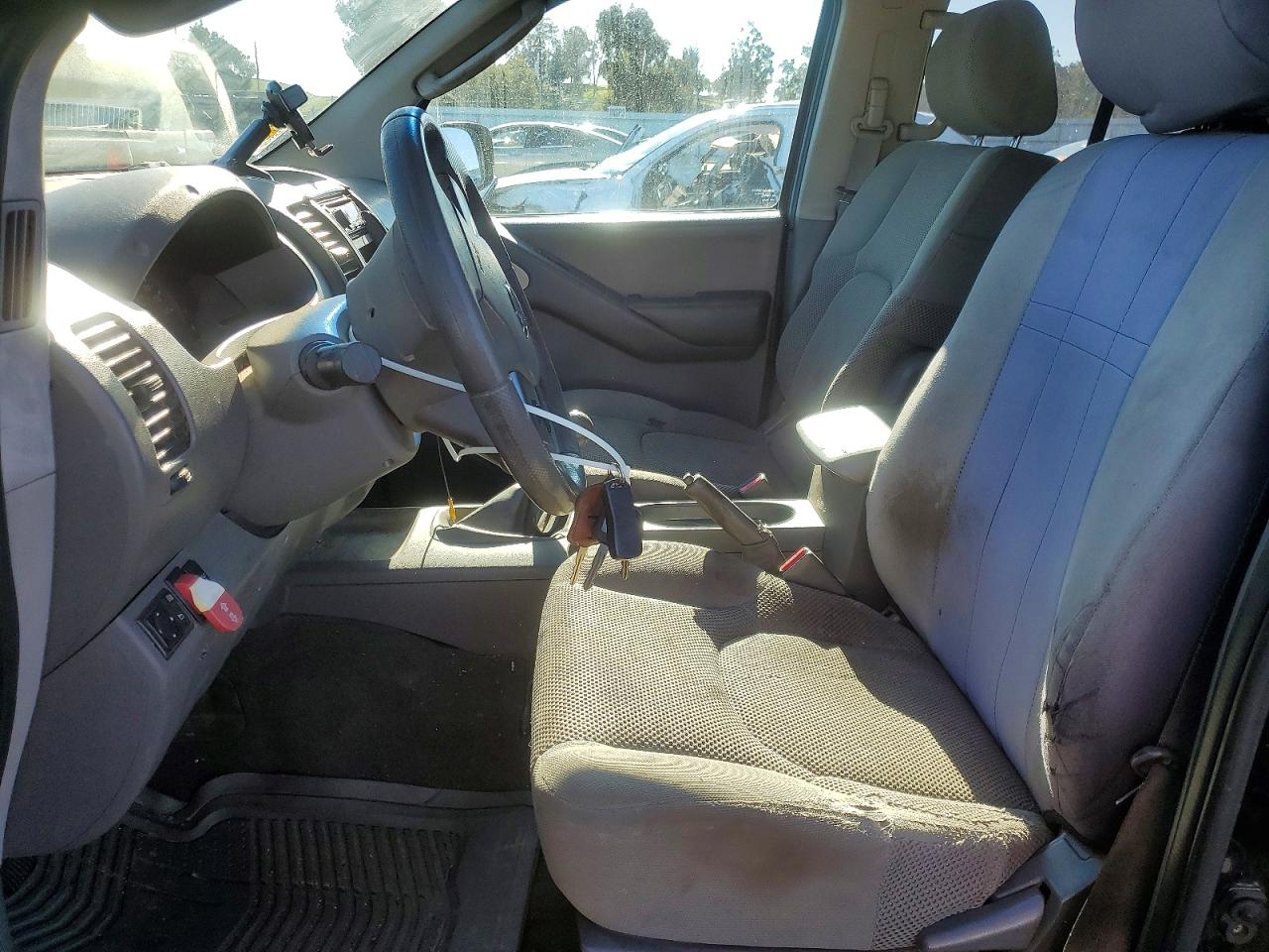 2006 NISSAN FRONTIER CREW CAB LE photo 7