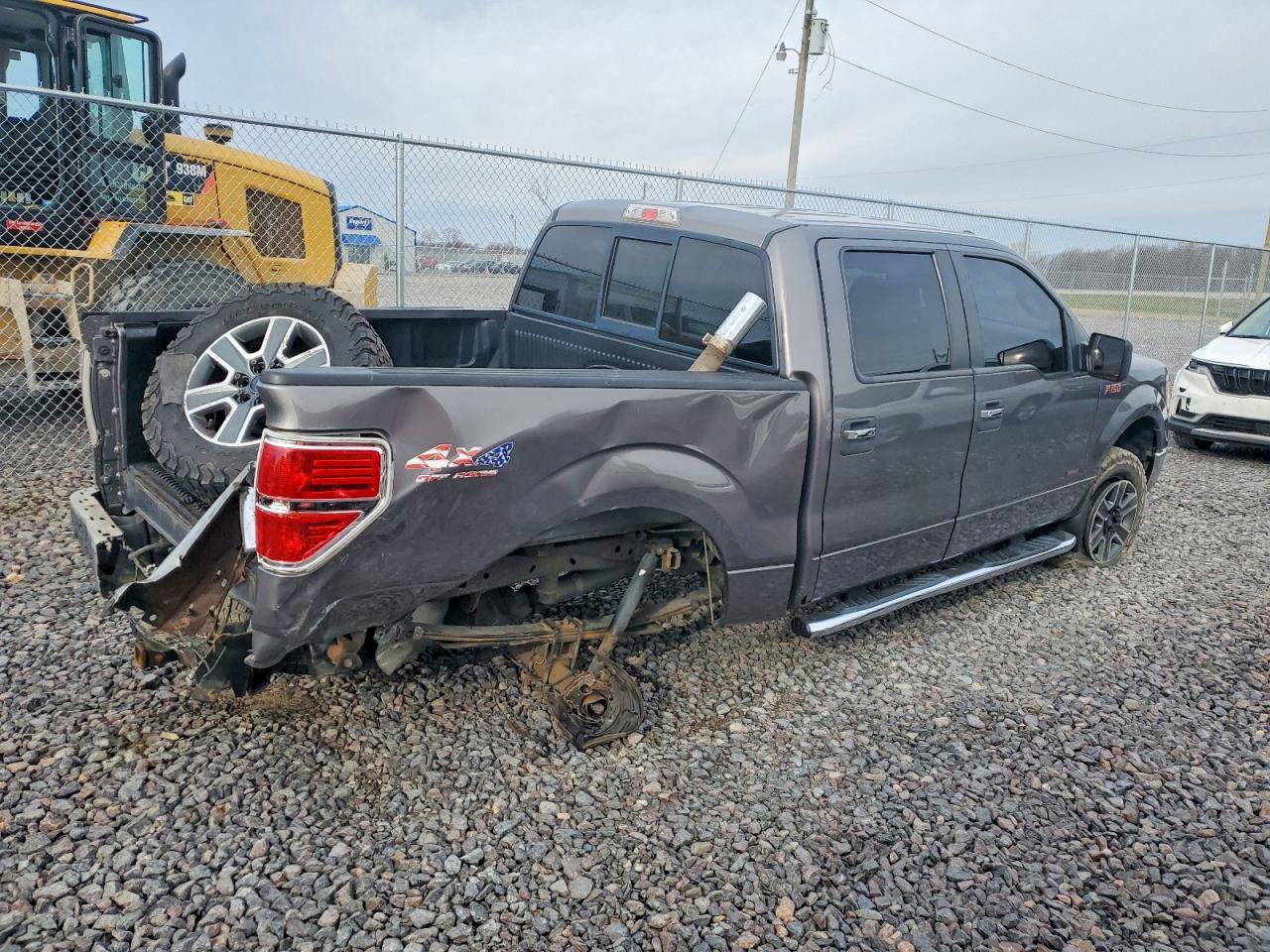 2013 FORD F150 SUPERCREW photo 3
