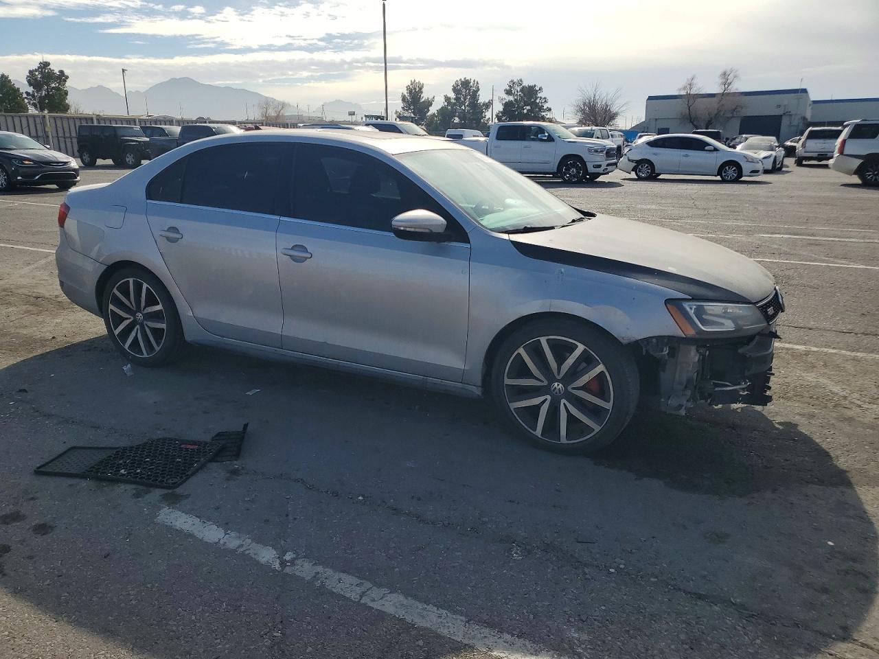 2013 VOLKSWAGEN JETTA GLI photo 4